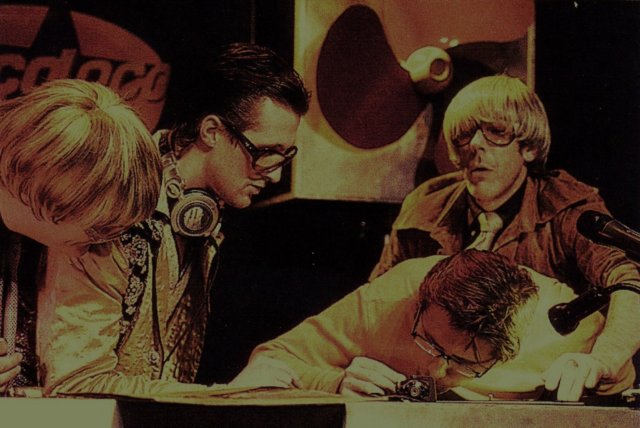 locolocodiscoshow20001.jpg